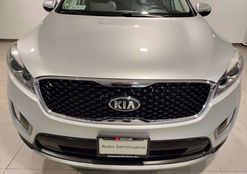 KIA Sorento  5 pts. EX Pack, V6, TA, a/ac., piel, QCP, GPS, 7 pas., RA-18 2018